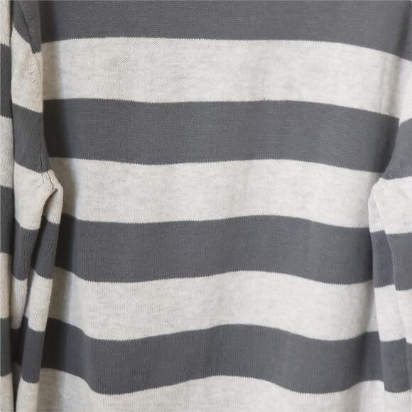 2 FOR $5 SALE Girl's Gray Striped Sweater Medium (7/8) - Picture 3 of 6